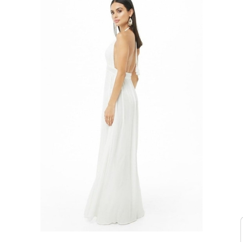 Forever 21 Tasseled Halter Crinkled Maxi D… - Picture 3 of 4